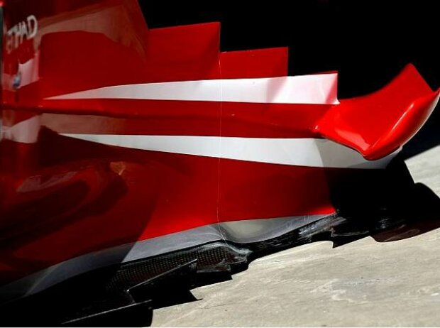 Titel-Bild zur News: Martini-Streifen bei Ferrari