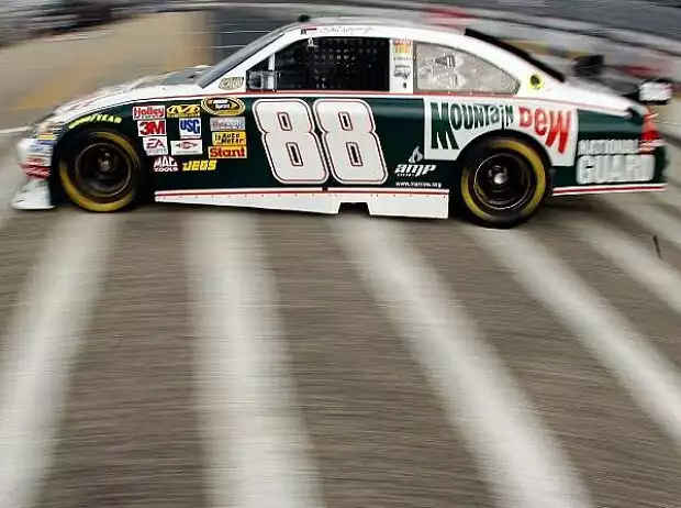 Dale Earnhardt Jr. Hendrick Titel-Bild zur News: Dale Earnhardt Jr. Hendrick