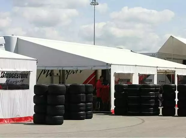 Bridgestone-Reifen Titel-Bild zur News: Bridgestone-Reifen