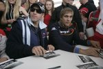 Pastor Maldonado (Piquet) und Vitaly Petrov (Campos)   