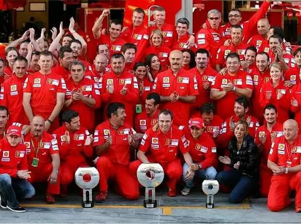 Ferrari-Team Titel-Bild zur News: Ferrari-Team