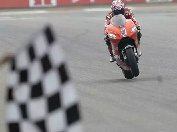 Casey Stoner Titel-Bild zur News: Casey Stoner