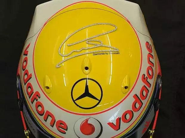 Titel-Bild zur News: Monaco-Helm von Lewis Hamilton