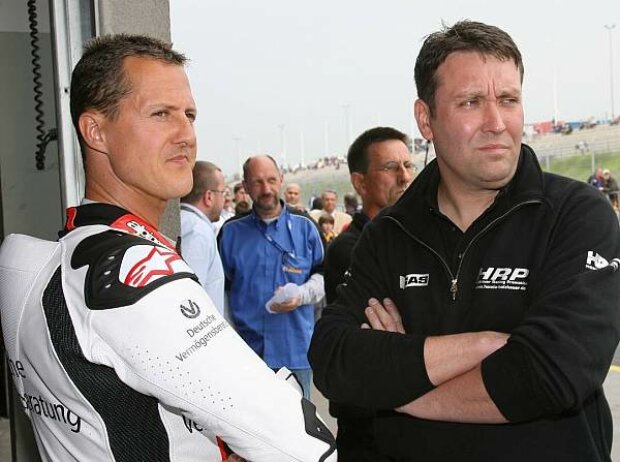 Titel-Bild zur News: Michael Schumacher und Jens Holzhauer