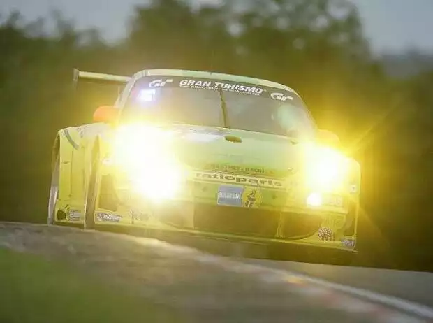 Manthey Porsche auf der Nordschleife Titel-Bild zur News: Manthey Porsche auf der Nordschleife
