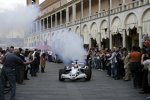 Robert Kubica (BMW Sauber F1 Team) auf der 11 Kilometer langen Fahrt von Faenza nach Brisighella