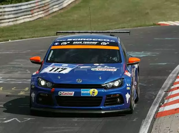 Carlos Sainz im Scirocco Titel-Bild zur News: Carlos Sainz im Scirocco