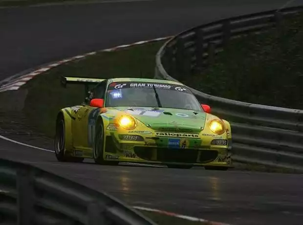 Manthey Porsche auf der Nordschleife Titel-Bild zur News: Manthey Porsche auf der Nordschleife