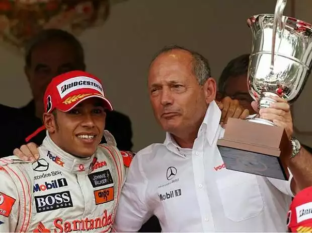 Lewis Hamilton und Ron Dennis Titel-Bild zur News: Lewis Hamilton und Ron Dennis