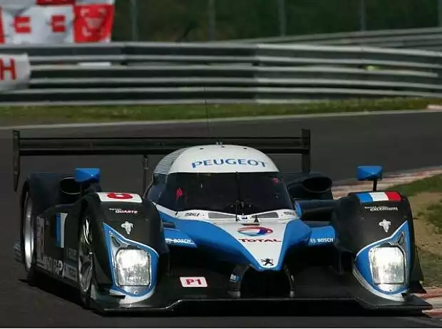 Peugeot 908 Titel-Bild zur News: Peugeot 908