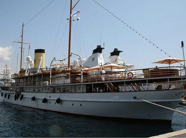 SS Delphine von Kimi Räikkönen SS Delphine von Kimi Räikkönen