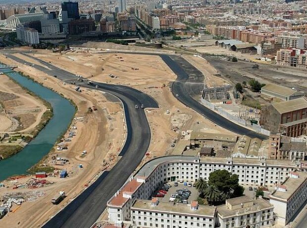 Titel-Bild zur News: Neuer Stadtkurs in Valencia