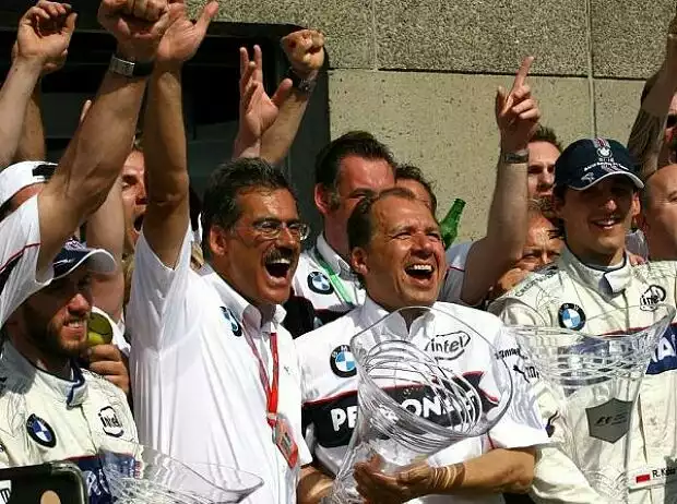 Titel-Bild zur News: Nick Heidfeld Mario Theissen Willy Rampf Robert Kubica