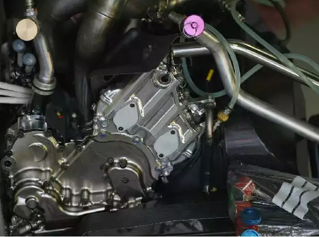 Honda-V8-Motor Titel-Bild zur News: Honda-V8-Motor
