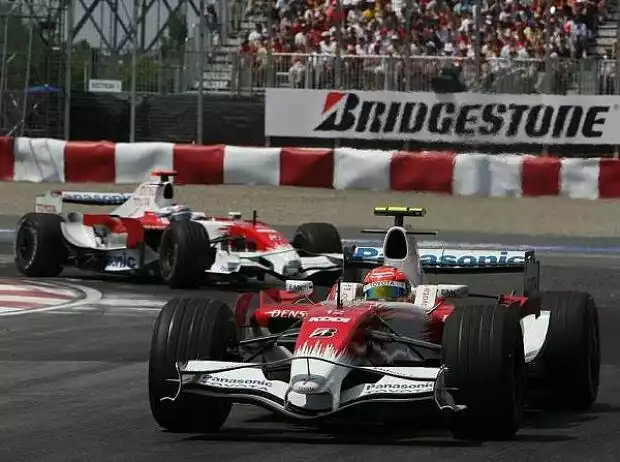 Timo Glock vor Jarno Trulli Titel-Bild zur News: Timo Glock vor Jarno Trulli