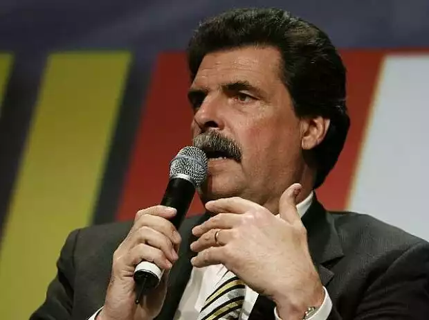 Mike Helton Titel-Bild zur News: Mike Helton