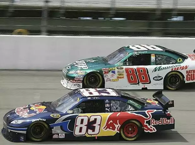 Brian Vickers Dale Earnhardt Jr. Titel-Bild zur News: Brian Vickers Dale Earnhardt Jr.