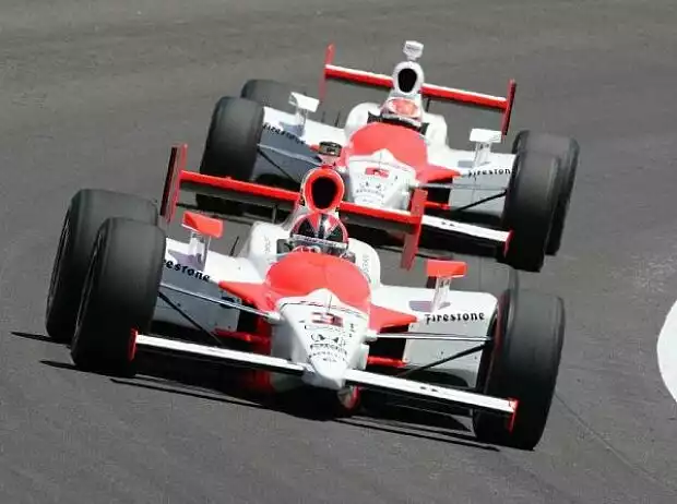 Ryan Briscoe Helio Castroneves Titel-Bild zur News: Ryan Briscoe Helio Castroneves