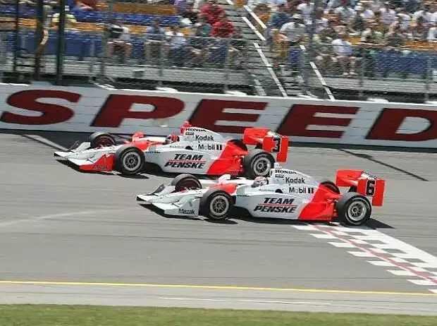 Ryan Briscoe Helio Castroneves Penske Titel-Bild zur News: Ryan Briscoe Helio Castroneves Penske
