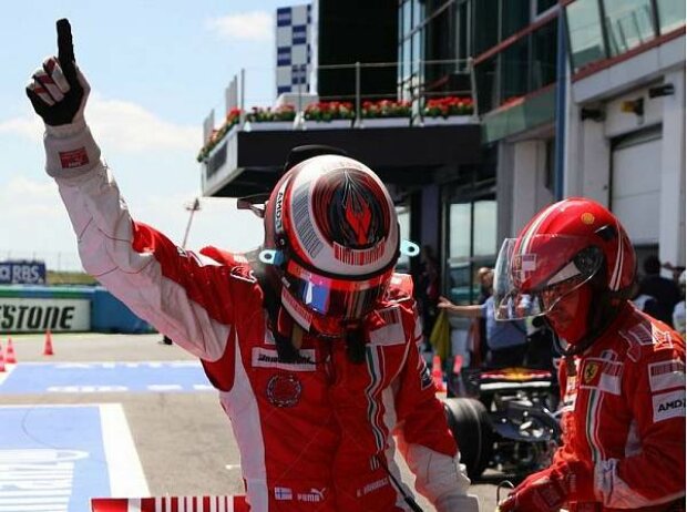 Titel-Bild zur News: Kimi Räikkönen und Felipe Massa