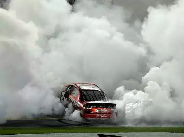 Titel-Bild zur News: Denny Hamlin