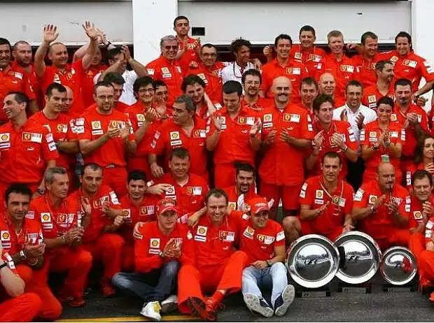 Kimi Räikkönen; Felipe Massa Titel-Bild zur News: Kimi Räikkönen; Felipe Massa
