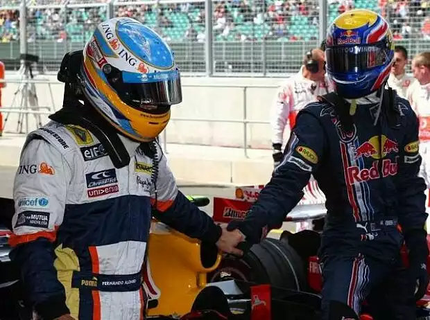 Fernando Alonso mit Mark Webber Titel-Bild zur News: Fernando Alonso mit Mark Webber