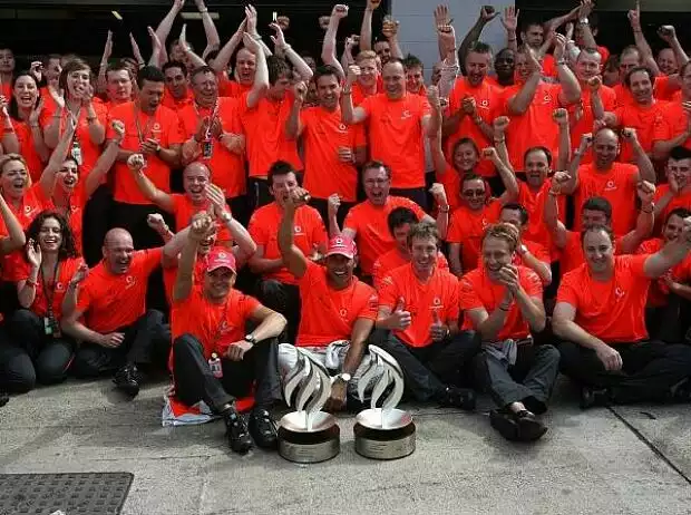 Titel-Bild zur News: McLaren-Mercedes-Team