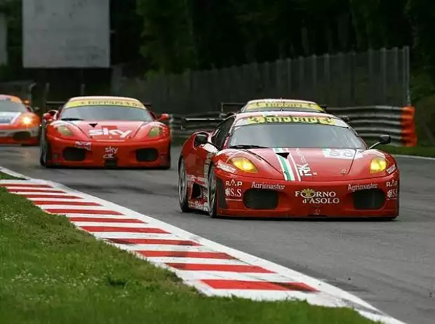 AF Corse Ferrari Titel-Bild zur News: AF Corse Ferrari
