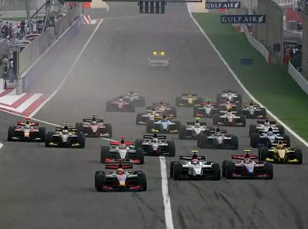 Start GP2 Asia Bahrain Titel-Bild zur News: Start GP2 Asia Bahrain