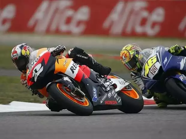 Daniel Pedrosa vor Valentino Rossi Titel-Bild zur News: Daniel Pedrosa vor Valentino Rossi