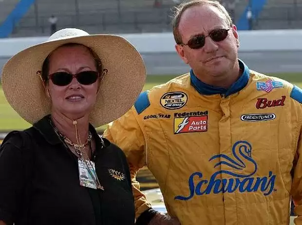 Titel-Bild zur News: Ken Schrader Beth Ann Morgenthau