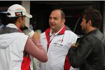 Vitantonio Liuzzi und Colin Kolles (Teamchef) (Force India) 