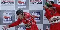 Bild zum Inhalt: Penske-Doppelsieg durch Briscoe und Castroneves
