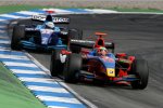 Karun Chandhok (iSport) vor Andreas Zuber (Piquet) 