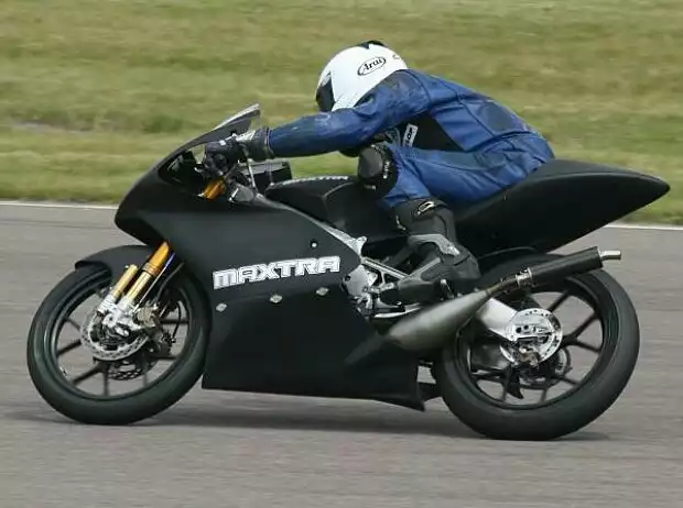 Maxtra-Tests in Mallory Park Titel-Bild zur News: Maxtra-Tests in Mallory Park