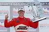 Bild zum Inhalt: Sieger Briscoe dankt Roger Penske