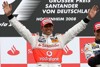 Bild zum Inhalt: Hamilton als neuer Schumacher gefeiert