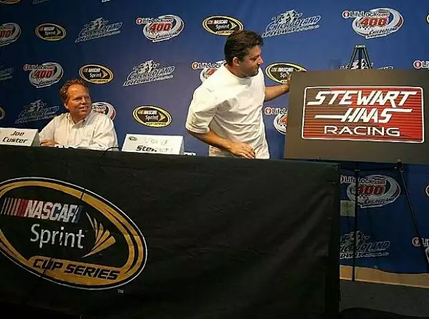 Joe Custer Tony Stewart Titel-Bild zur News: Joe Custer Tony Stewart