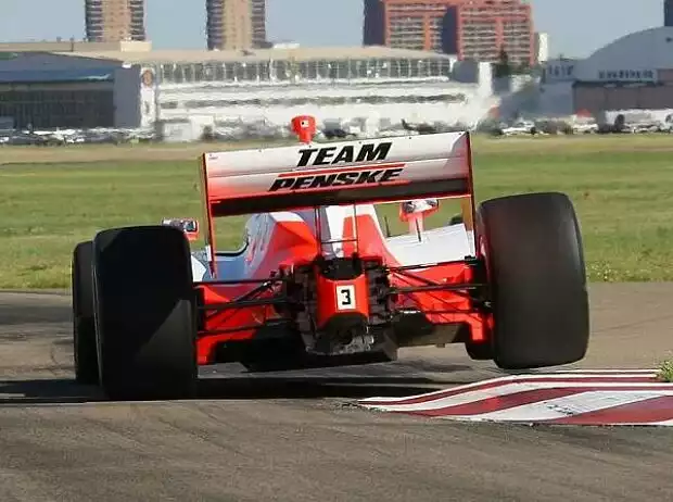 Helio Castroneves Titel-Bild zur News: Helio Castroneves