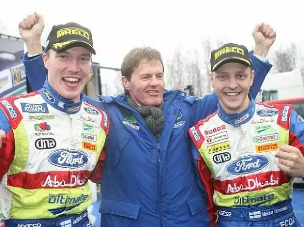 Titel-Bild zur News: Jari-Matti Latvala, Malcolm Wilson, Mikko Hirvonen, Ford