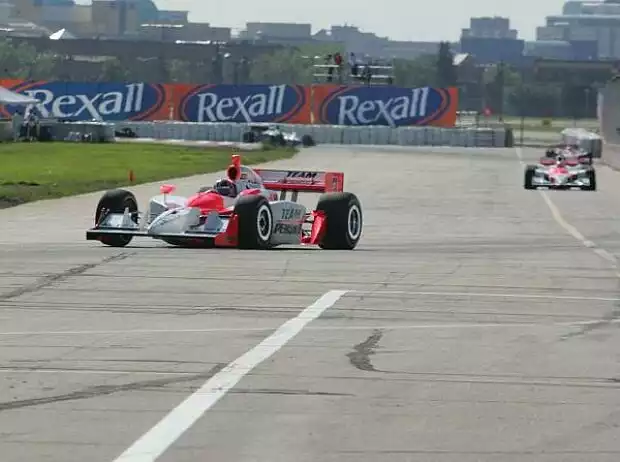 Helio Castroneves Titel-Bild zur News: Helio Castroneves