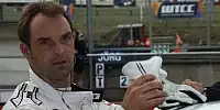 Bild zum Inhalt: Jörg Müller feiert Jubiläumssieg