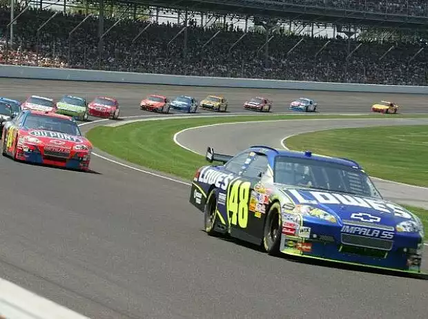 Jimmie Johnson Jeff Gordon Titel-Bild zur News: Jimmie Johnson Jeff Gordon