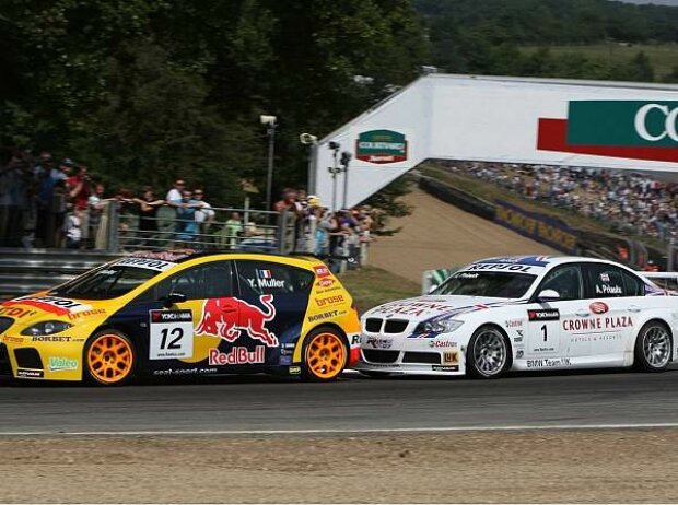 Yvan Muller vor Andy Priaulx 