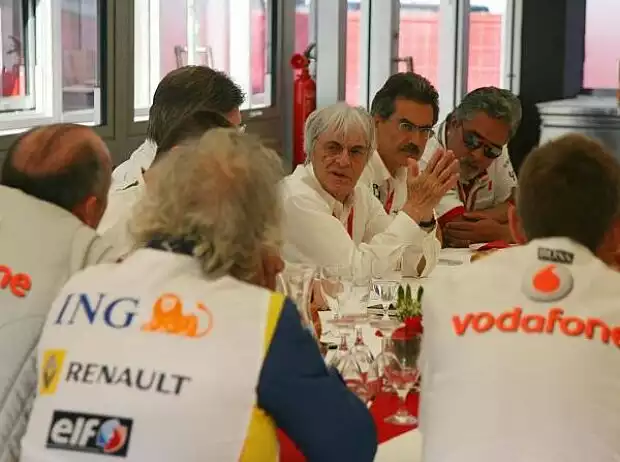 Meeting der Teamchefs Titel-Bild zur News: Meeting der Teamchefs