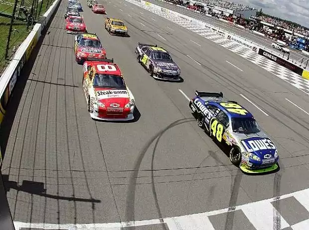 Mark Martin Jimmie Johnson Titel-Bild zur News: Mark Martin Jimmie Johnson