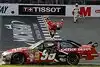 Bild zum Inhalt: Carl Edwards feiert "roushige" Michigan-Party