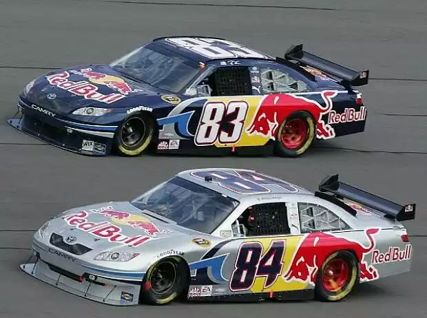 Titel-Bild zur News: Red Bull Brian Vickers A.J. Allmendinger