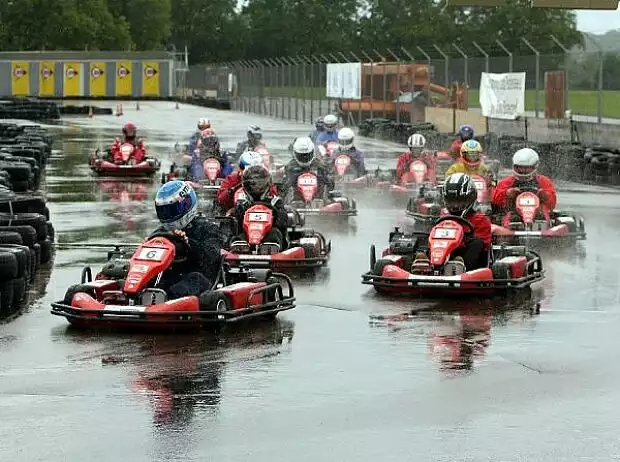 Benefiz-Kartrennen Titel-Bild zur News: Benefiz-Kartrennen